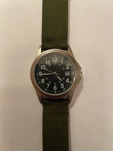 lot 115 image: Army Green Watch