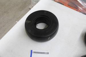 lot 83 image: Lot of (1) Carefree Tire 11X400-5 NHS Utility Tire (new)