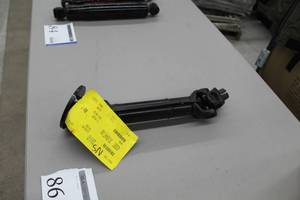 lot 86 image: Rider Lawn Mower Driveshaft Assembly 4300937