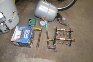 lot 175 image: In Floor Heating Valves and Gauges, Taco Controller
