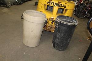 lot 209 image: Lot of (2) Rubbermaid Wheeled Container 32-Gallon, Plastic Garbage Can