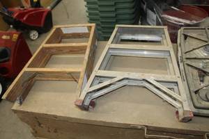 lot 200 image: Lot of (2) 3-Step Step Ladders