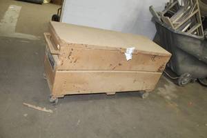 lot 191 image: Rolling Metal Job Box