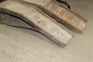 lot 207 image: Lot of (2) Metal Car Ramps