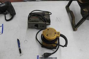 lot 235 image: DeWalt Palm Grip Sander DW411, Sears Craftsman Sabre Saw 12 315.17215