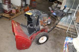 lot 245 image: Toro Power MAX Heavy Duty 826 OXE Snowblower 38800