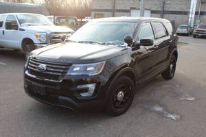 lot 47 image: 2016 Ford Explorer 4-Door Police Interceptor Wagon