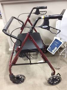 lot 7 image: MSRP $180 Drive Medical 10215RD-1 Go-Lite Bariatric Steel Rollator - APPEARS NEW CONDITION - POSSIBLY A DISPLAY MODEL