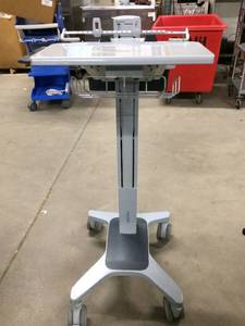 lot 28 image: Ergotron Home Office&nbspNeo-flex Laptop HEIGHT ADJUSTABLE SIT TO STAND WorkSpace&nbspWorkstation&nbspCart - Great Condition