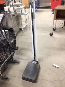 lot 70 image: Detecto Balance Beam Weighing Scale