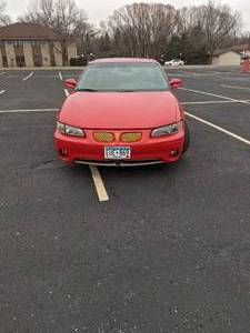 lot 2 image: 1999 Pontiac Grand Prix GTP