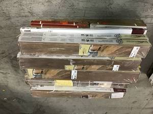 lot 2 image: PALLET OF ASSORTED FLOORING SEE PICS (26 Cases)