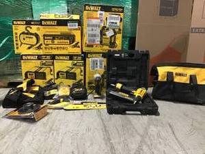 lot 27 image: Lot of assorted Dewalt Tools - review pictures open boxes customer returns
