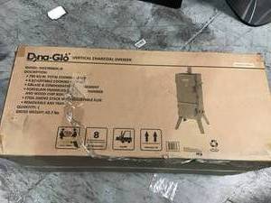 lot 29 image: Dyno-Glo Vertical Charcoal Smoker see pictures