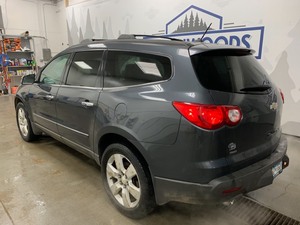 2011 Chevy Traverse AWD -No Reserve-