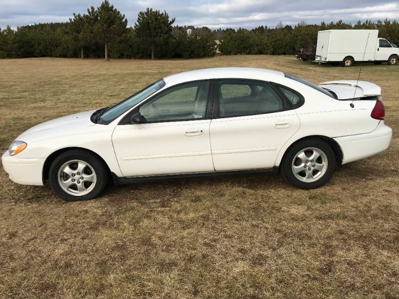 2006 Ford Taurus SE