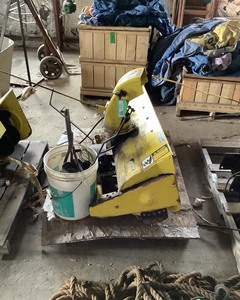 lot 630 image: John Deere Snowthrower 38