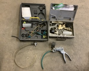 lot 113 image: Automotive Vacuum Testing Tool