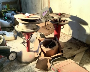 lot 686 image: Whitewall Vulcanizer with Whitewalls