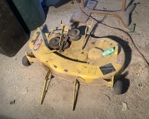 lot 721 image: 38 Mower Deck