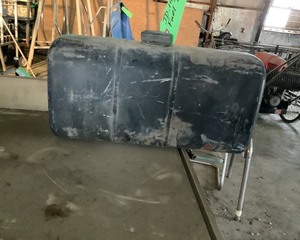 lot 732 image: John Deere 110112 Fuel Tank