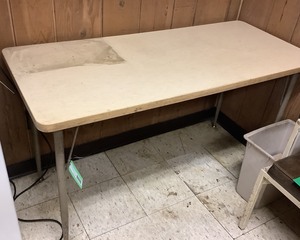lot 180 image: Light Colored Top Breakroom Table