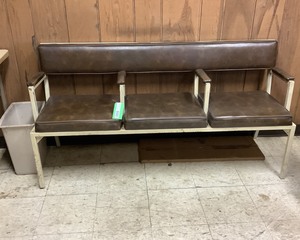 lot 177 image: 3 Seat Bench