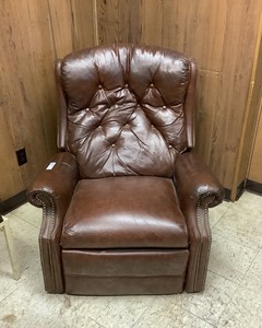 lot 176 image: Vinyl Recliner