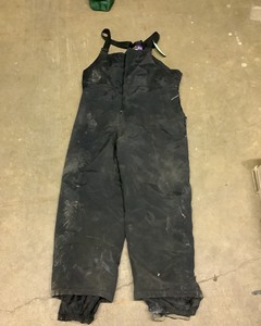 lot 184 image: Mens Bibs