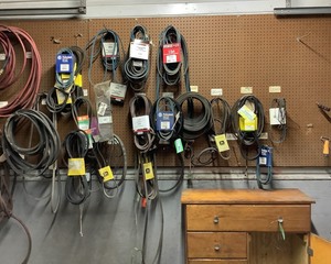 lot 52 image: Assorted Belts