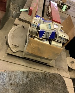 lot 76 image: Stempf Undercar Alignment Items