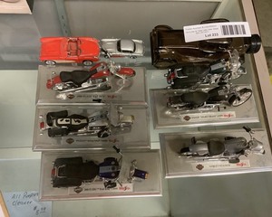 lot 233 image: Model Cars and Motorcycles