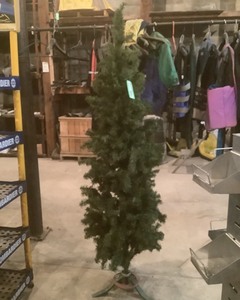lot 345 image: Christmas Tree wStand
