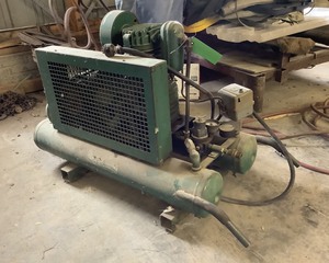 lot 508 image: Electric Air Compressor