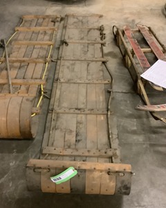 lot 534 image: Old Wood Toboggan