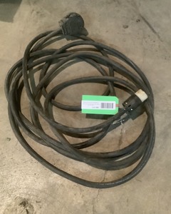 lot 306 image: 240 V Extension Cord