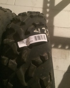 lot 433 image: AT23X7-10 Tires