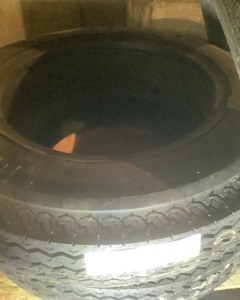 lot 440 image: Trailer Tires