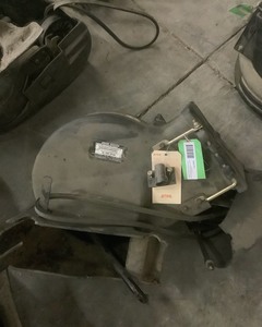 lot 515 image: John Deere Blower Fans