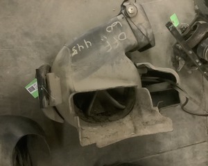 lot 517 image: John Deere Blower Fans