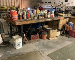 lot 460 image: Cleaners, Lubricants, Automotive Fluids