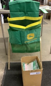 lot 187A image: Quantity of John Deere Debri Bags
