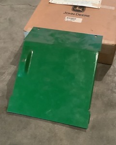 lot 357 image: John Deere Snowblower Cover