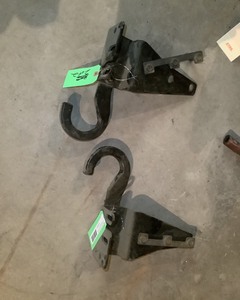 lot 417 image: Front Tow Hooks