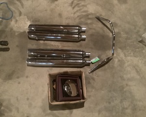 lot 333 image: Harley Davidson Exhaust & Parts