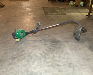 lot 263 image: Weed Eater