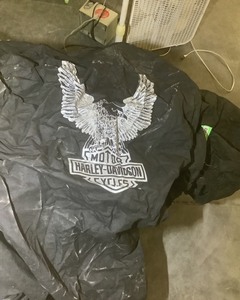 lot 598 image: Harley Davidson Cover