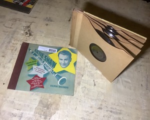 lot 590 image: Vintage Artie Shaw Records
