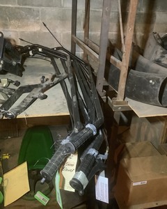 lot 371 image: Snowblower Lift Handle and Cable