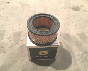 lot 360 image: John Deere Air Filters (6)